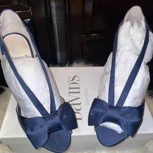 7.5 Navy blue heels